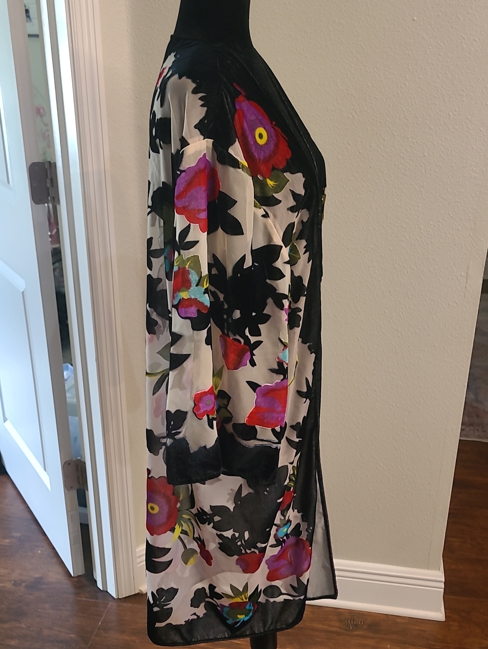Anthropologie Payyon Kimono Black Floral Velvet Duster Cardigan Rayon Blend 0/s - Picture 5 of 7